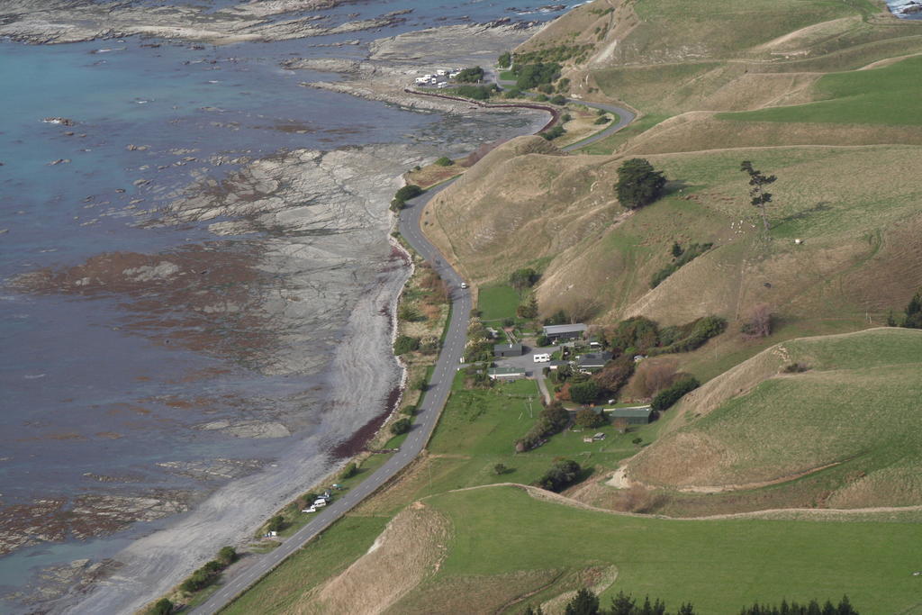 The Point B&B Kaikoura Bagian luar foto