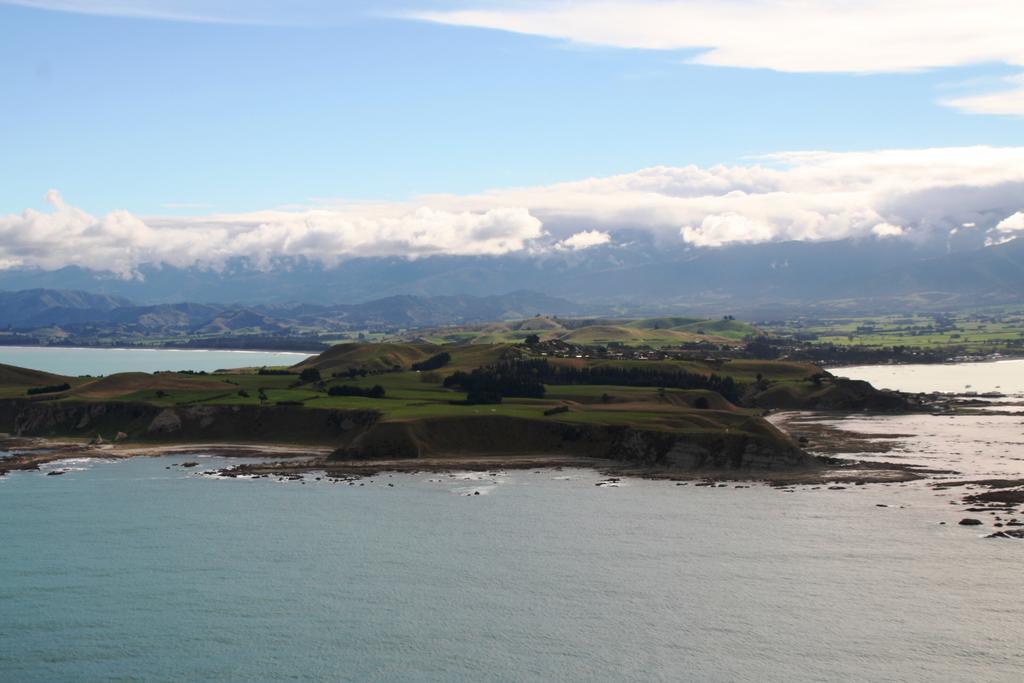 The Point B&B Kaikoura Bagian luar foto