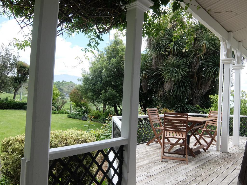 The Point B&B Kaikoura Bagian luar foto