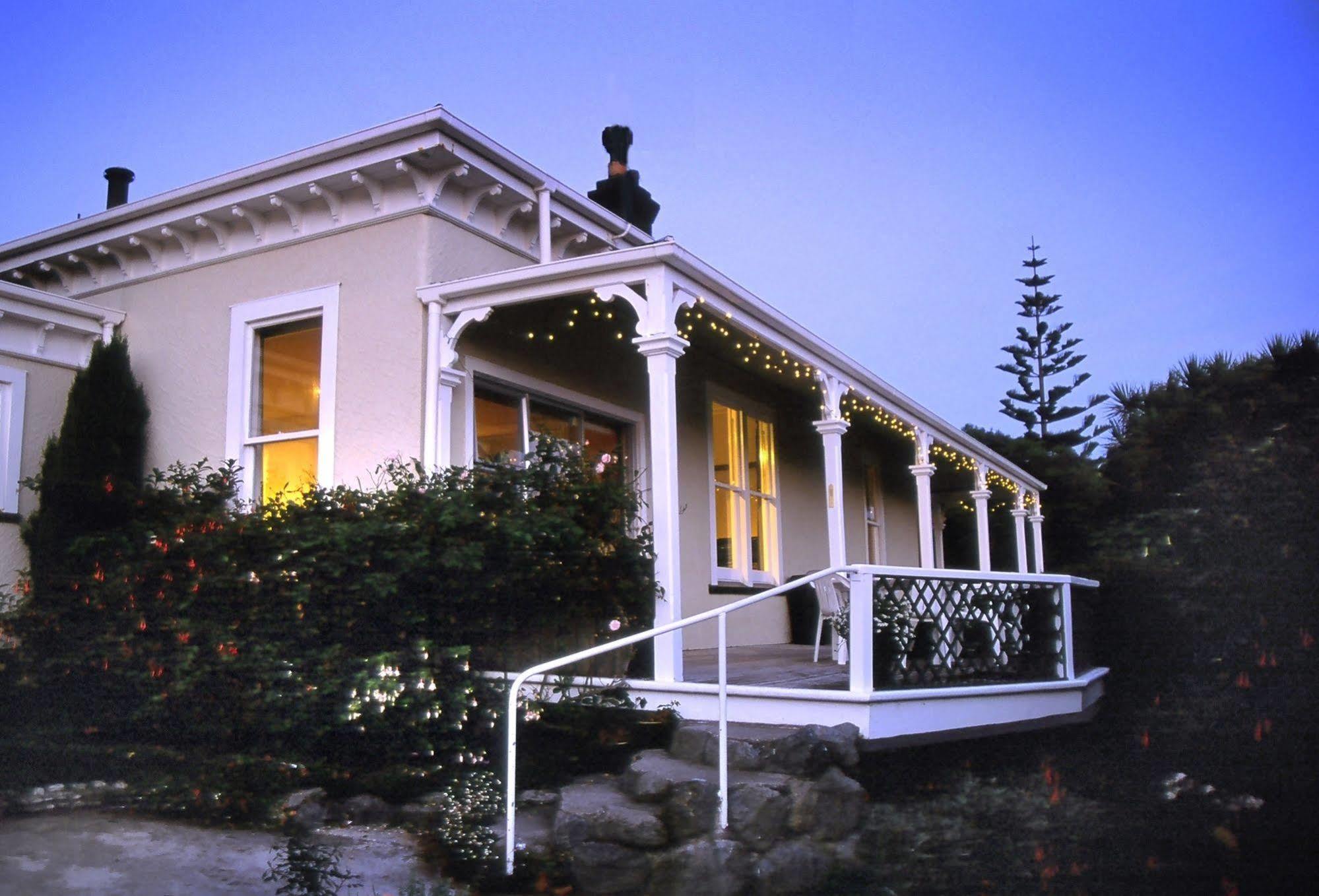 The Point B&B Kaikoura Bagian luar foto