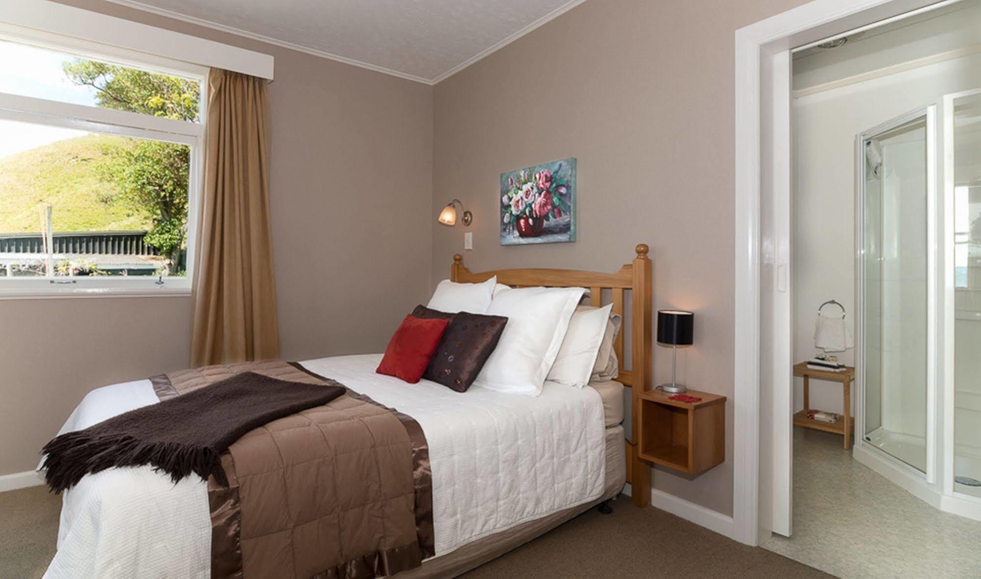 The Point B&B Kaikoura Bagian luar foto